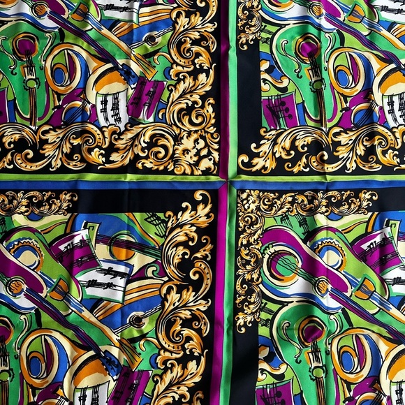 whimsical Versace silk scarf - Picture 1 of 9